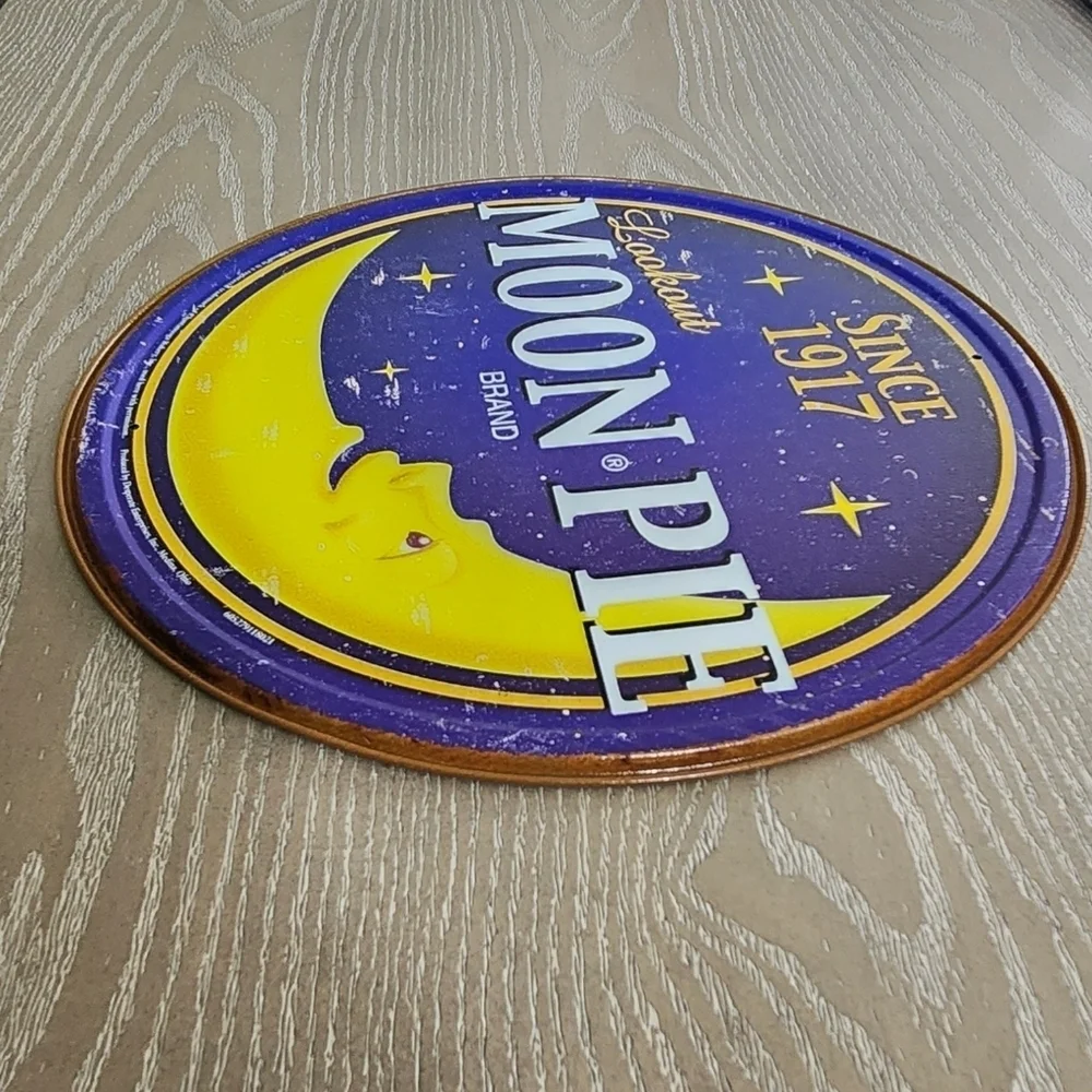 Moon Pie 🌙🥧 moon